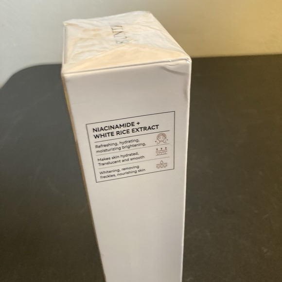 White Rice, Rice Moist Whitening Toner - Picture 4 of 5